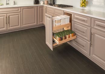 Full spice cabinet with pull-out shelves