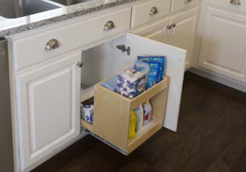 Front-riser under-sink pull-out