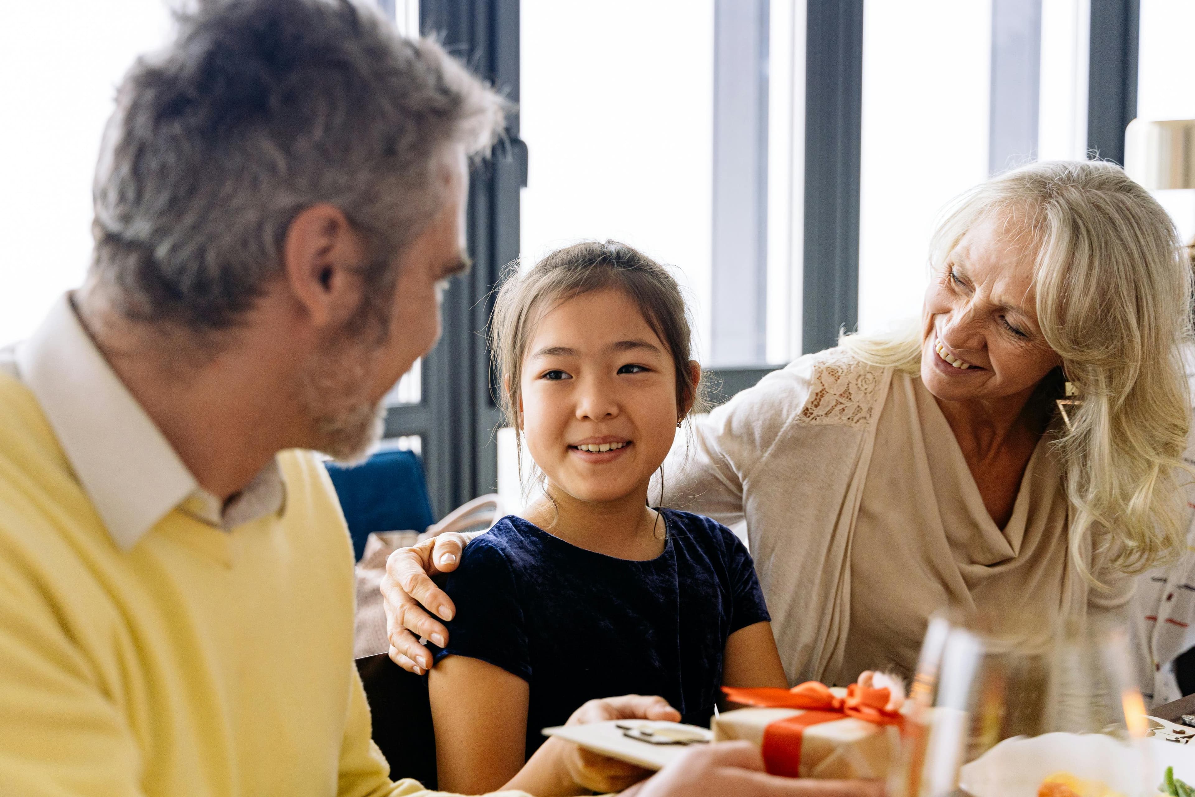 The Definitive Guide to Meaningful Family Gifts: Beyond the Physical Item
